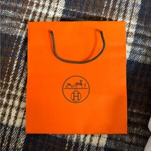 Medium size Hermes paper bag